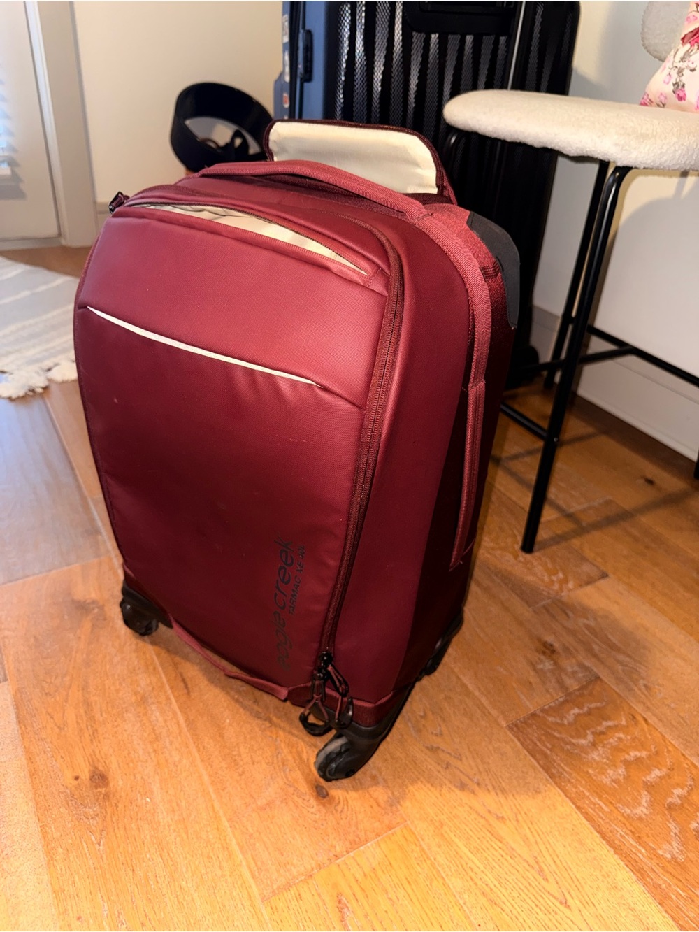 Eagle Creek Burgundy Travel carry on - Picture 4 of 8